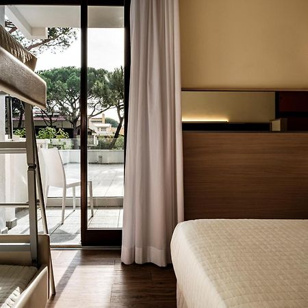 Augustus Hotel ริชชิโอเน ภายนอก รูปภาพ