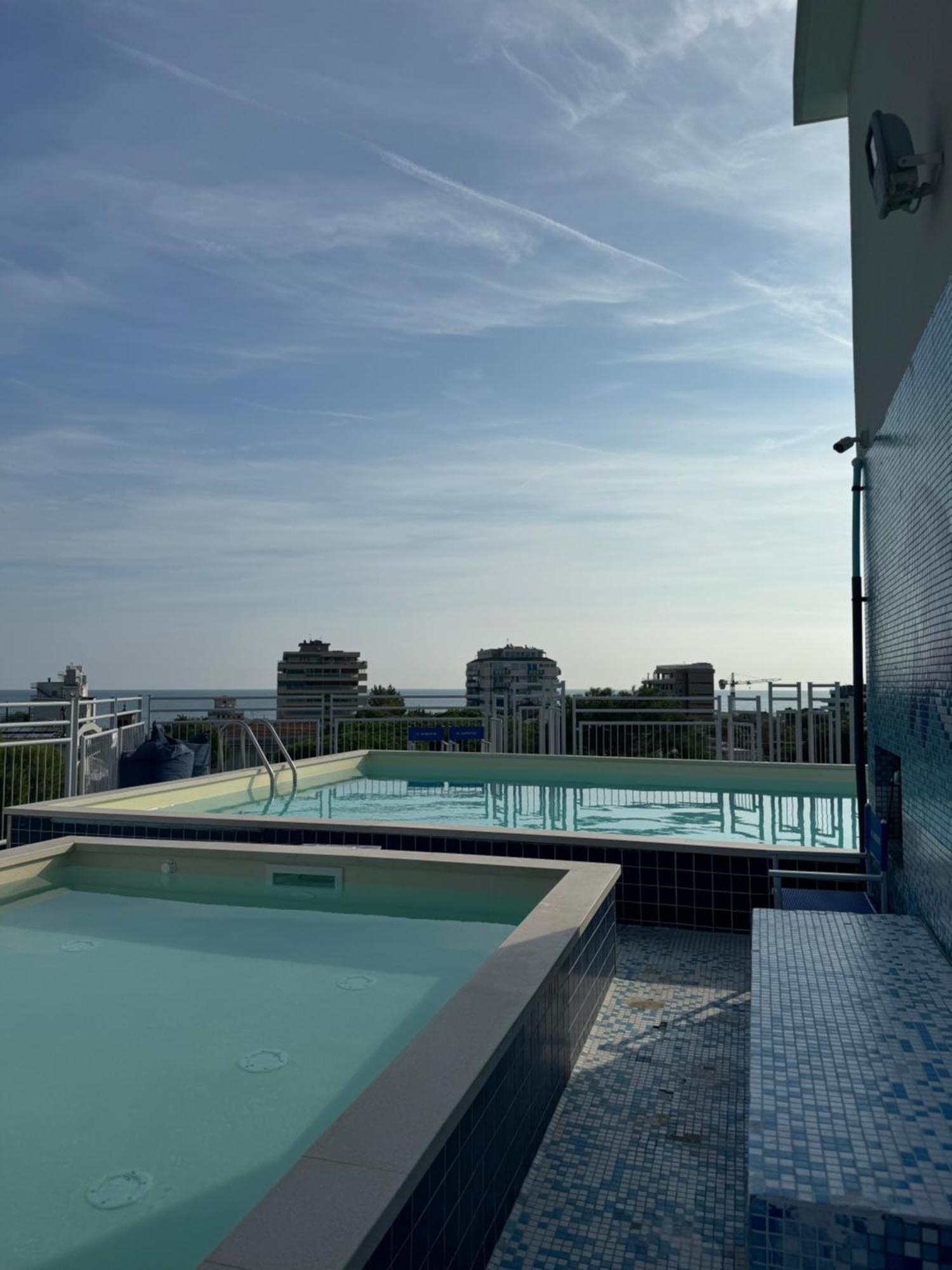 Augustus Hotel ริชชิโอเน ภายนอก รูปภาพ