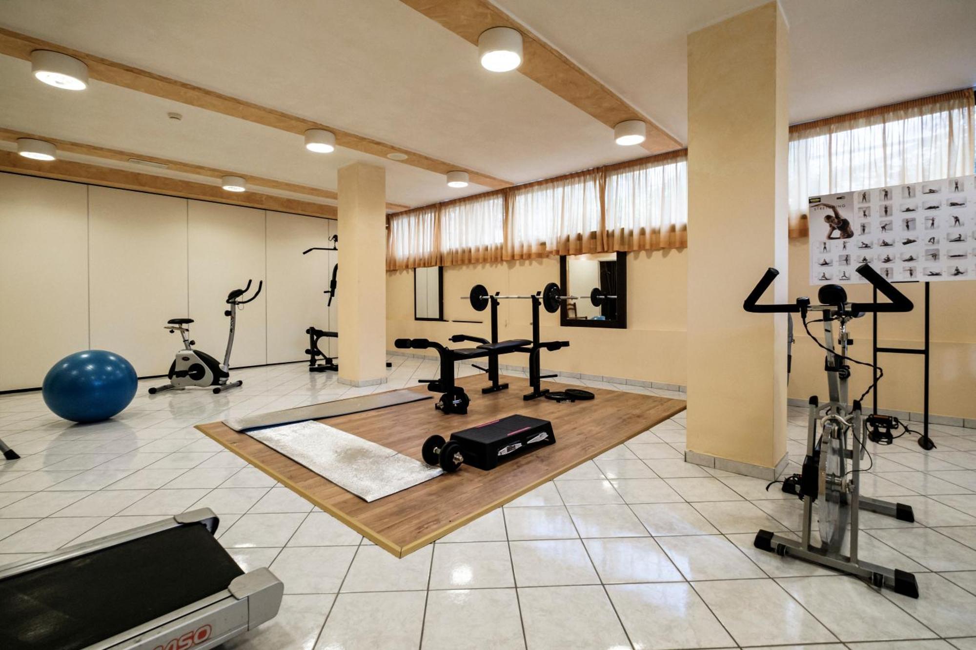 Augustus Hotel ริชชิโอเน ภายนอก รูปภาพ