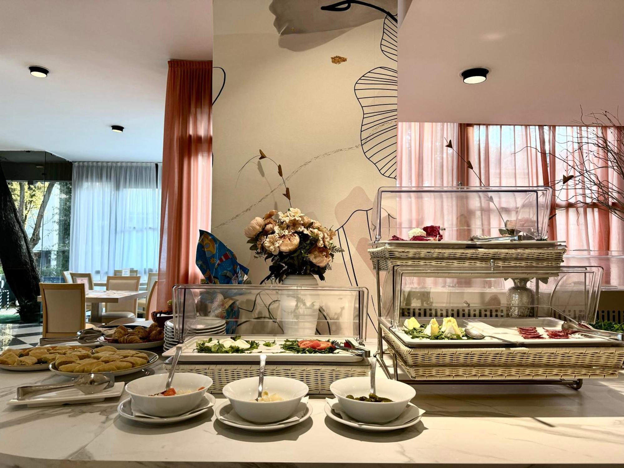 Augustus Hotel ริชชิโอเน ภายนอก รูปภาพ