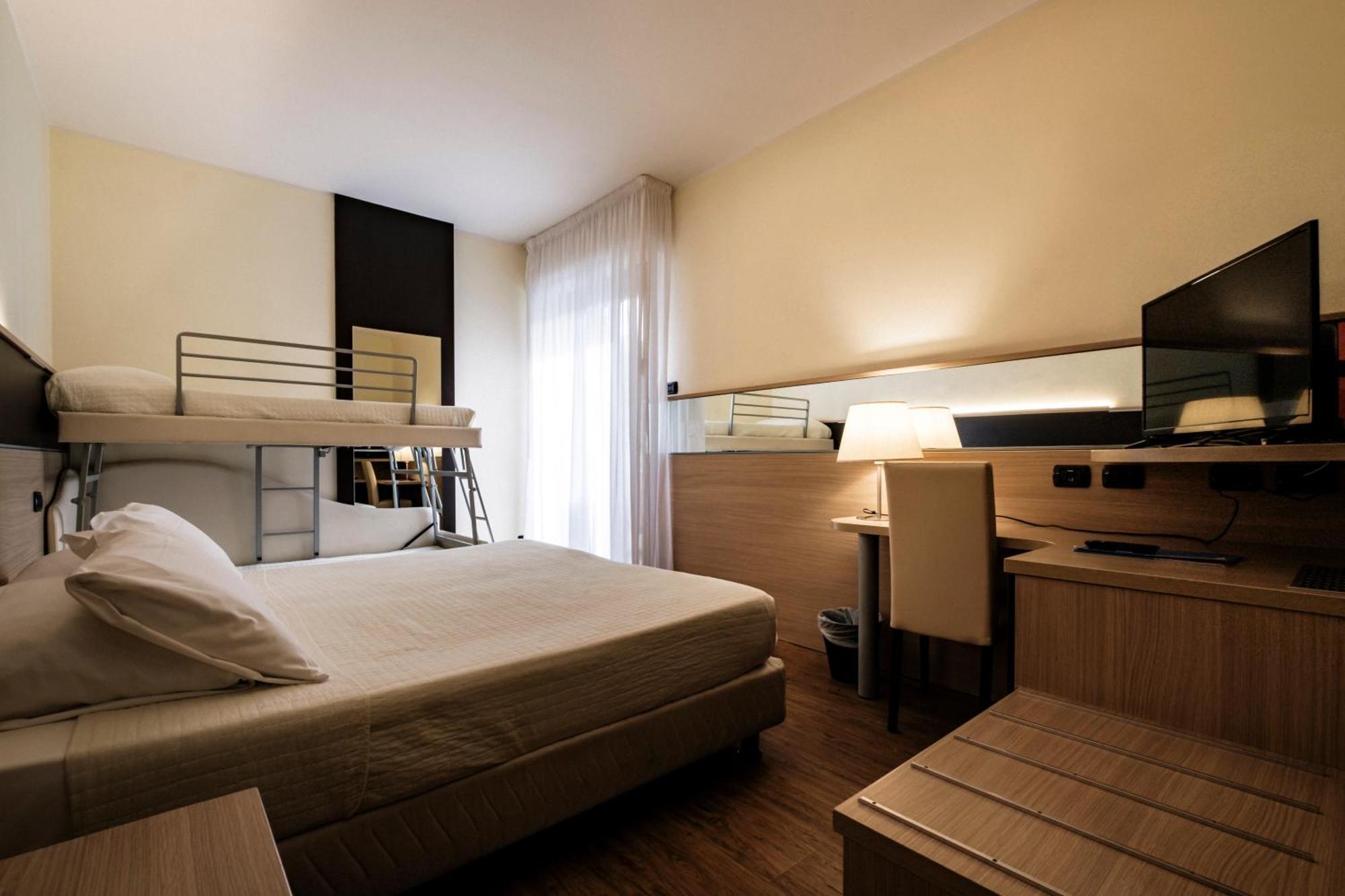 Augustus Hotel ริชชิโอเน ภายนอก รูปภาพ
